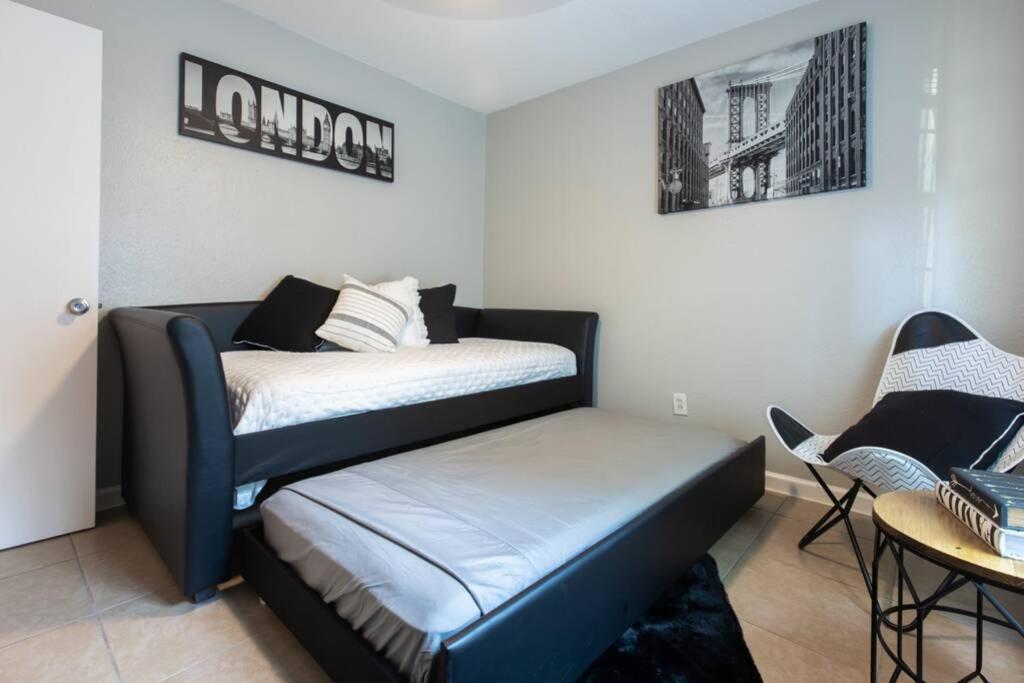 Urban 2Br Apartment In The Heart Of The Heights 휴스턴 외부 사진